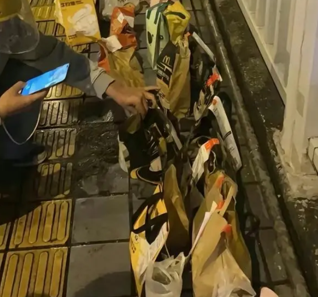 如何看待胖猫事件 胖猫事件引发社会深思